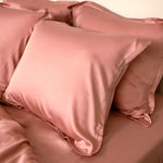 Cococici Tencel Satijn Kussensloop Terra Roze Close Up