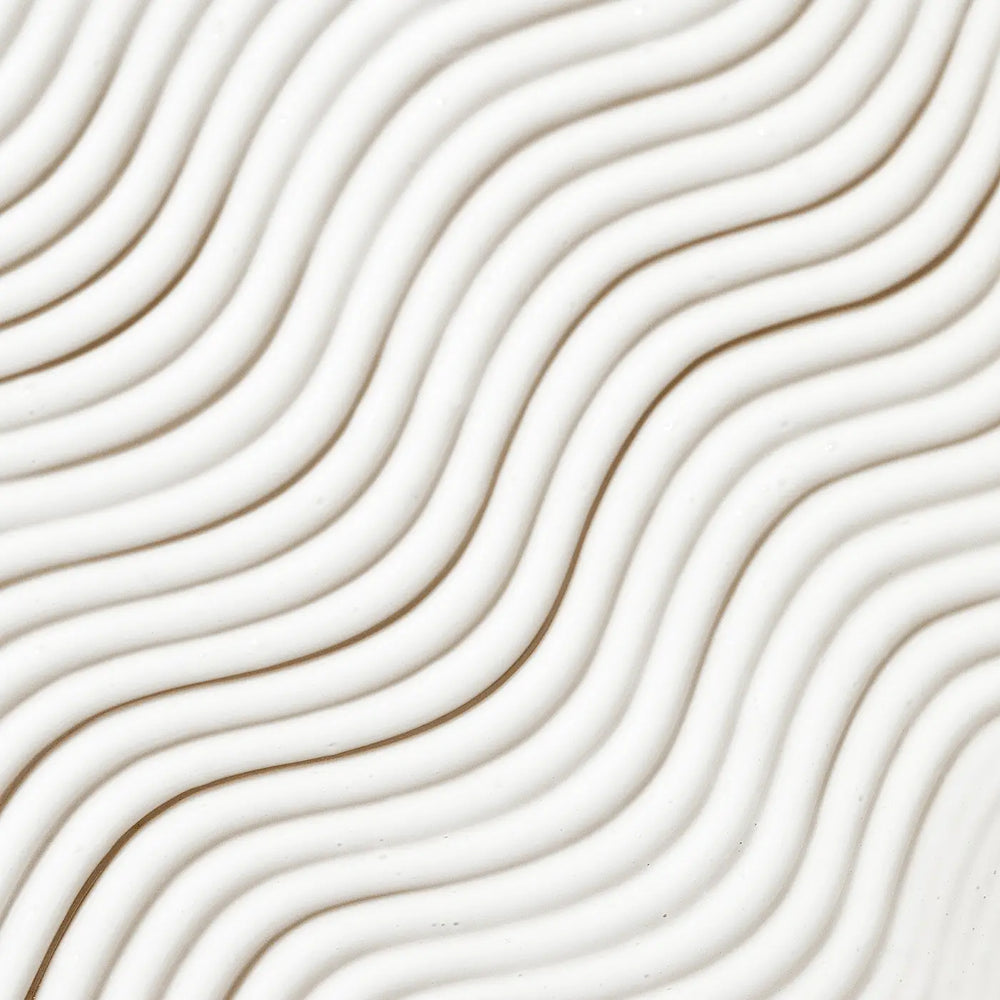 Alpha H Daily Essential Moisturiser Spf 50 Texture