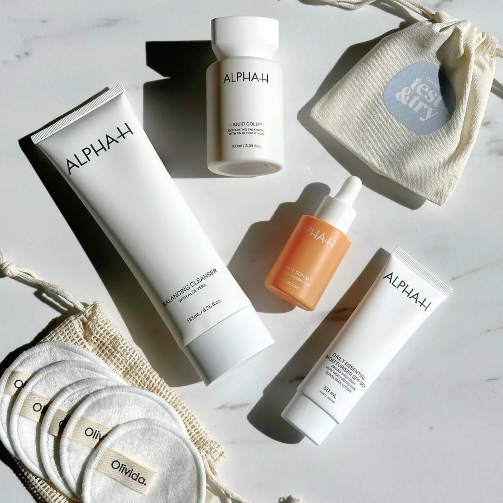 Alpha H Pregnancy Kit Flatlay