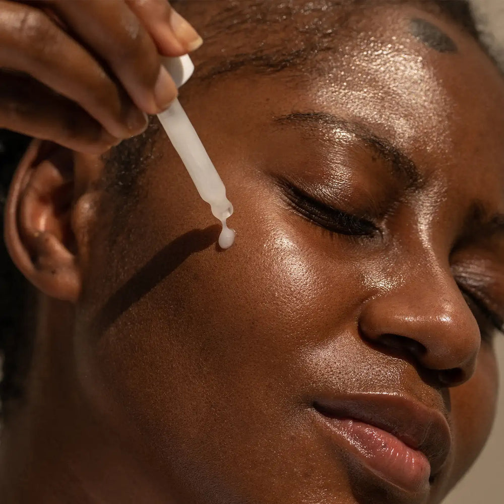 Alpha H Vitamin E Serum Model 2