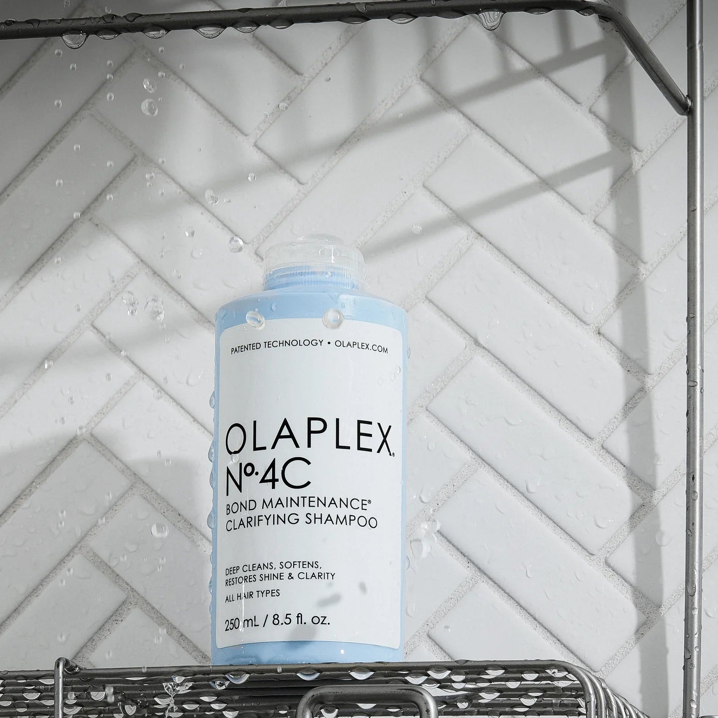 OLAPLEX - Nº. 4C Bond Maintenance Clarifying Shampoo 250ML