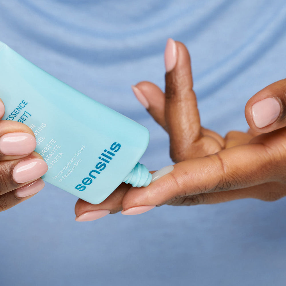 Sensilis Hydra Essence Sorbet Gel Skincare Apply