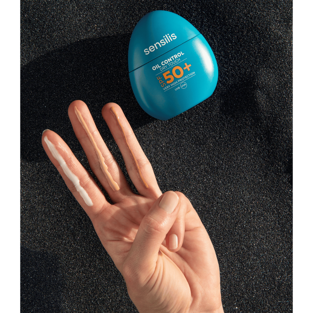 Sensilis Oil Control Dry Touch SPF50 Apply