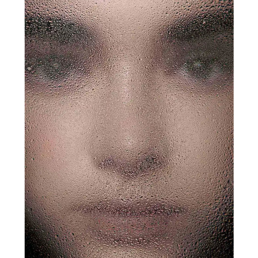 Sensilis The Cool Rescue Toner Skincare Model