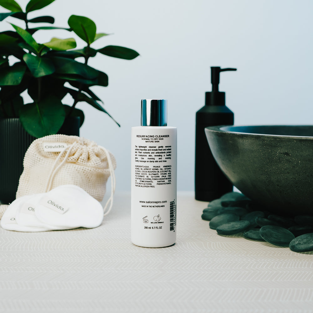 Spa Salonnepro 2021 Resurfacing Cleanser Olivida Achterkant