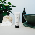 Revitaltrax 2022 - Skin Cleanser Tea Tree Oil - Olivida voorkant