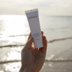 ALPHA-H - Daily Essential Moisturiser SPF 50 - model 2