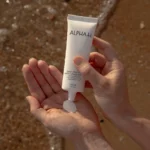 ALPHA-H - Daily Essential Moisturiser SPF 50 - Usage