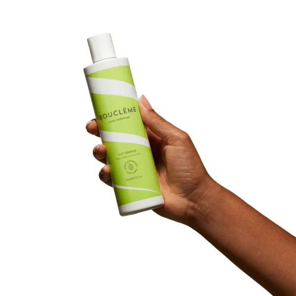 Boucleme - Haircare - Curl Cleanser - Handshot