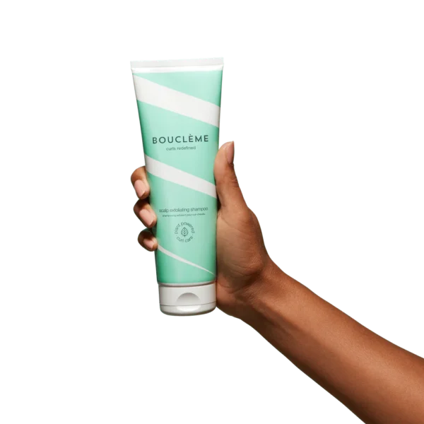 Boucleme - Haircare - Scalp Exfoliating Shampoo - Handshot