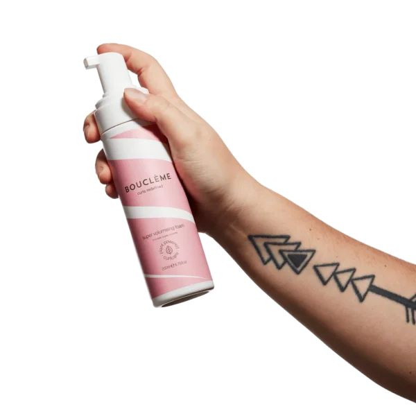 Boucleme - Haircare - Super Volumising Foam - Handshot